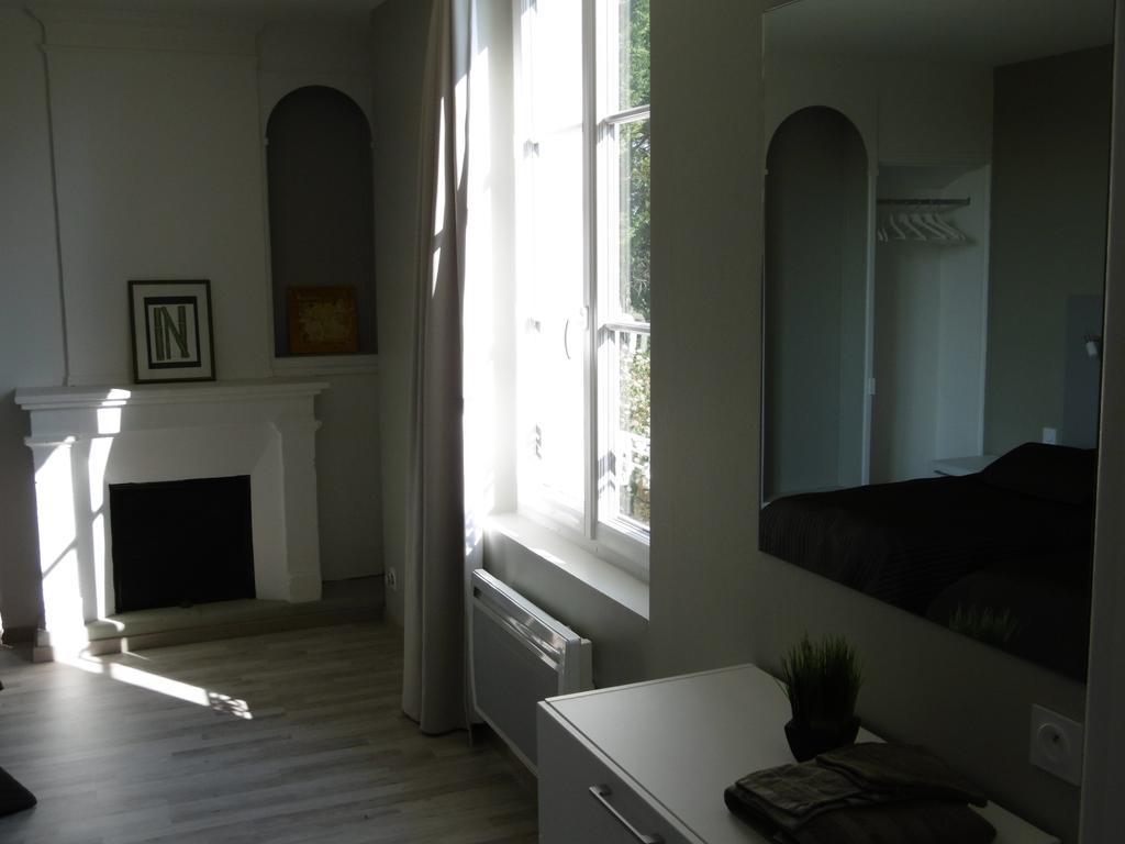 Domaine Des Aubuis Βίλα Σινόν Εξωτερικό φωτογραφία